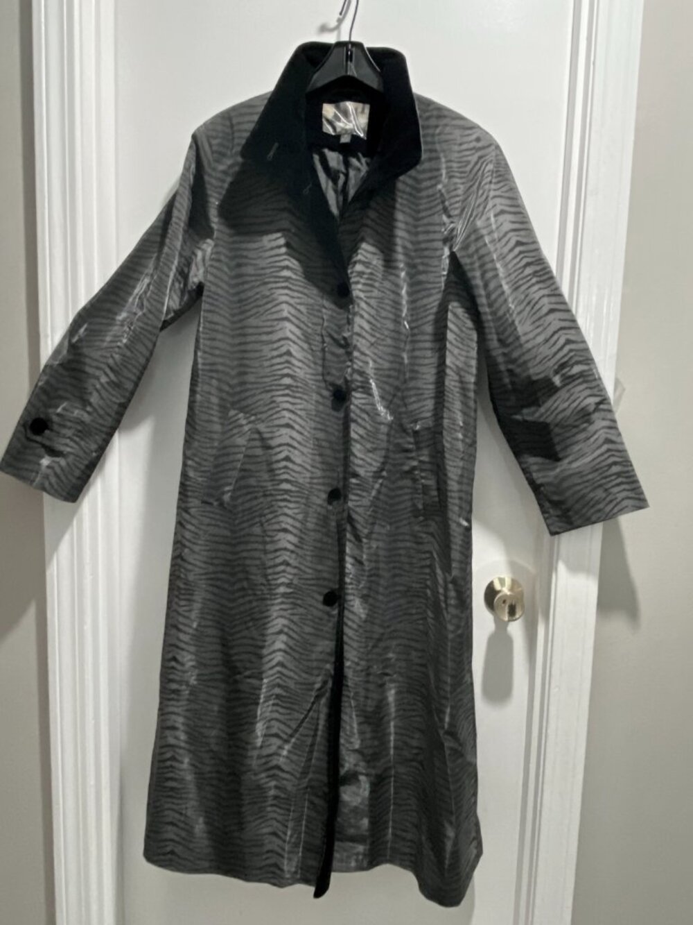Vintage Grey Gallery Tiger Animal Pr. High Neck Velvet Maxi Rain Coat Duster 10